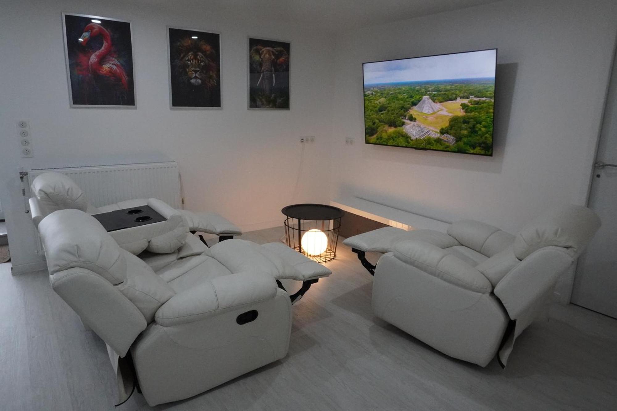 Appartement Entier 2 Chambres Chez Zarius Атіс-Монс Екстер'єр фото